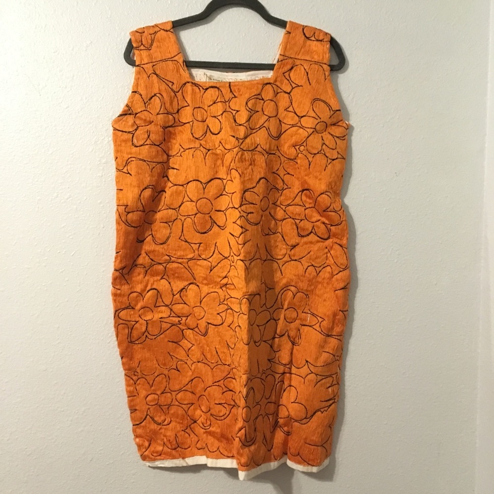 Vintage Embroidered Mexican Dress